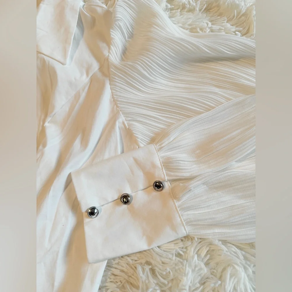 NWT Guess Cotton Button-Up Shirt - Picture 13 of 14